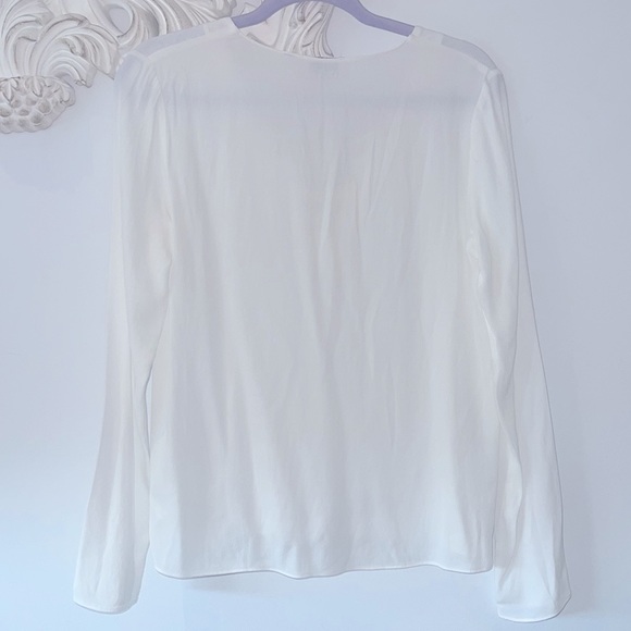 ❣️SOLD❣️Aritzia Wilfred Free White Lace Up Detail Rayon Longsleeve Blouse - Picture 4 of 7